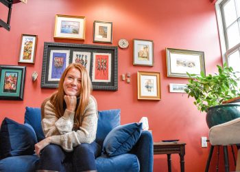 Jessica Parker Headshot Couch